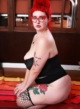 Watch pictures of redhead tattooed BBW hairy pussy