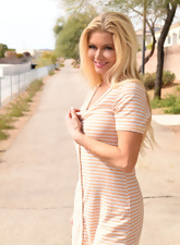 Blonde Milf Outdoor Nude Flash Pics