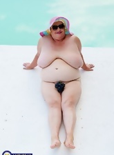 Mature Granny Hairy Pussy Outdoor Nude Pics