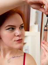 Redhead Babe Hairy Bush Nude Pics