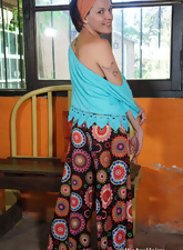 Natural Hairy Brunette Solo Nude Pics