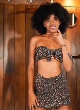 Hairy Bush Babe Solo Nude Photos Gallery