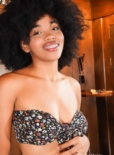 Hairy Bush Babe Solo Nude Photos Gallery