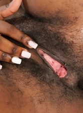 Ebony Nude Beauty Pics With Big Tits And Bush