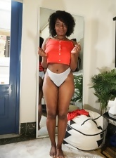 Ebony Nude Beauty Pics With Big Tits And Bush