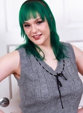 Hairy Bush Solo Gallery With Green-Haired Babe