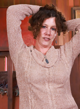 Mature Solo Tease Pictures Hairy Pussy
