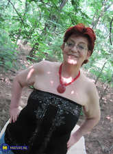Mature Granny With Saggy Tits Hairy Pussy Pics