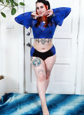 Curvy Tattooed Babe Nude Hairy Pussy